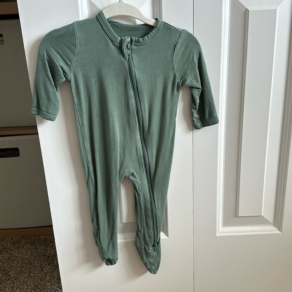 Kyte baby zipper footie